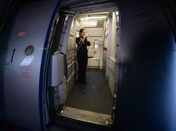 The Gorgeous Stewardesses of Russia's Aeroflot - Sputnik International