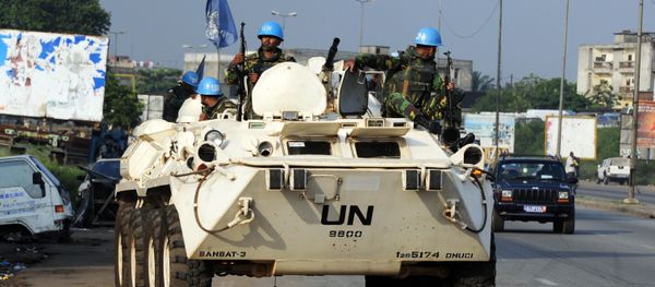 Bangladeshi UN peacekeepers patrol the Abobo neighbourhood in Abidjan on December 27, 2010 - Sputnik International