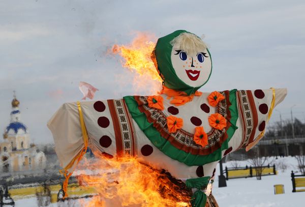 Whirlwind of Fun and Food at Maslenitsa Folk Festivals in Russia - Sputnik International