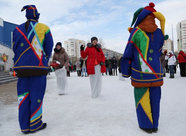 Whirlwind of Fun and Food at Maslenitsa Folk Festivals in Russia - Sputnik International