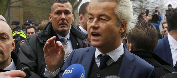 Dutch far right Party for Freedom (PVV) leader Geert Wilders campaigns for the 2017 Dutch election in Spijkenisse, a suburb of Rotterdam, Netherlands, February 18, 2017. - Sputnik International