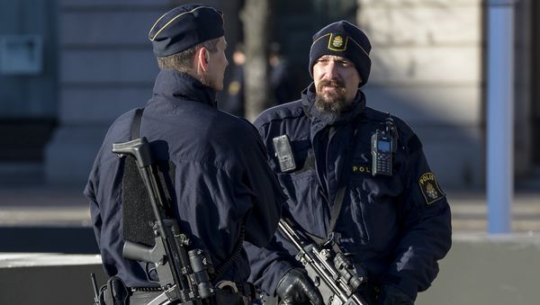 Armed police officers at the Gustaf Adolfs square in central Stockholm, Sweden. (File) - Sputnik International