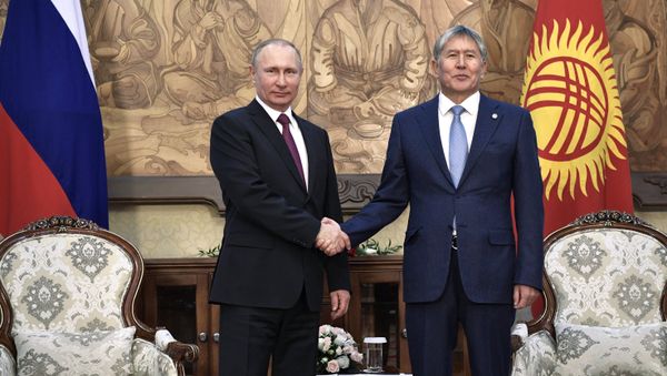 February 28, 2017. Bishkek, Kyrgyzstan. From left: Russian President Vladimir Putin meets with President of Kyrgyzstan Almazbek Atambayev at the Ala-Archa residence - Sputnik International