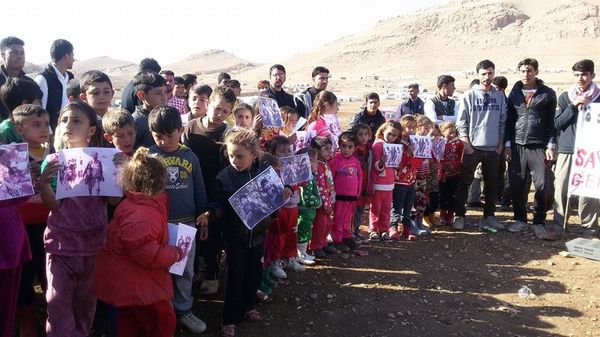 Yazidi rally at a refugee camp n Sinjar Mountains, Iraq - Sputnik International