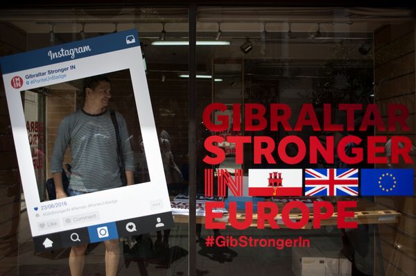 A man stands in a Remain campaign office during the referendum on whether the United Kingdom should stay in or leave the European Union, in Gibraltar on June 23, 2016. A man stands in a Remain campaign office during the referendum on whether the United Kingdom should stay in or leave the European Union, in Gibraltar on June 23, 2016. - Sputnik International