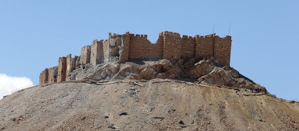 View of Fakhr-al-Din al-Ma'ani Castle, known as Palmyra citadel, on a hilltop in the ancient city of Palmyra (File) View of Fakhr-al-Din al-Ma'ani Castle, known as Palmyra citadel, on a hilltop in the ancient city of Palmyra (File) - Sputnik International