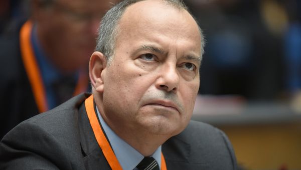 Chief editor of Turkish newspaper Hurriyet and winner of the Freedom of Speech Award, Sedat Ergin, listens to a speech on June 13, 2016 in Bonn, western Germany, at the Global Media Forum of Deutsche Welle - Sputnik International