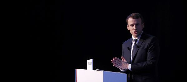 Emmanuel Macron, head of the political movement En Marche !, or Onwards !, and candidate for the 2017 French presidential election, speaks during a news conference to unveil his fully budgeted manifesto, named a contract with the nation, in Paris, France, March 2, 2017 Emmanuel Macron, head of the political movement En Marche !, or Onwards !, and candidate for the 2017 French presidential election, speaks during a news conference to unveil his fully budgeted manifesto, named a contract with the nation, in Paris, France, March 2, 2017 - Sputnik International
