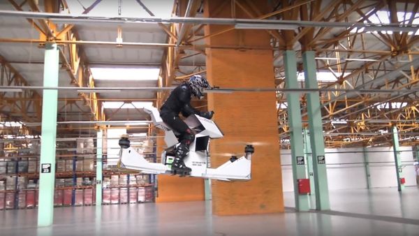 Hoverbike Scorpion-3 TRAILER 2017 - Sputnik International