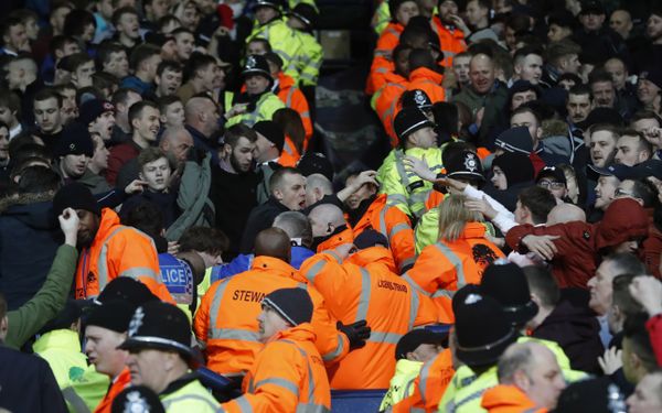 A clash between Stoke City and West Bromwich Albion fans. - Sputnik International