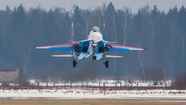 Russian Knights aerobatic team - Sputnik International