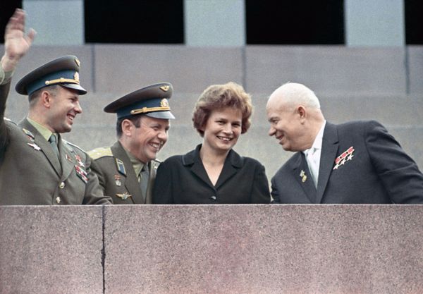 Legendary Soviet Cosmonaut Who Became First Woman in Space Legendary Soviet Cosmonaut Who Became First Woman in Space - Sputnik International