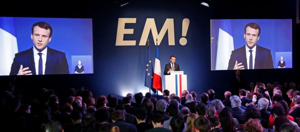 Emmanuel Macron, head of the political movement En Marche !, or Onwards !, and candidate for the 2017 French presidential election, speaks during a news conference to unveil his fully budgeted manifesto, named a contract with the nation, in Paris, France, March 2, 2017. - Sputnik International