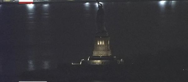 Statue of Liberty Blackout on the night of March 7, 2017 Statue of Liberty Blackout on the night of March 7, 2017 - Sputnik International