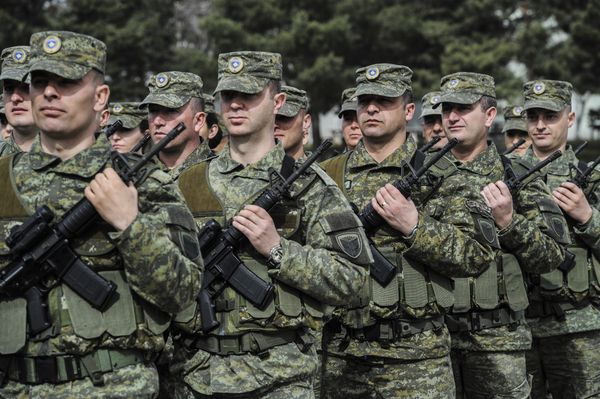 Members of Kosovo Security Force (KSF) attend a ceremony marking the 19th anniversary of Kosovo Liberation Army (KLA) Commander Adem Jashari death, in capital Pristina, Kosovo in this photo taken on Sunday, March 5, 2017 - Sputnik International