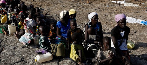 Women and children wait to be registered prior to a food distribution carried out by the United Nations World Food Programme (WFP) in Thonyor, Leer state, South Sudan, February 26, 2017 Women and children wait to be registered prior to a food distribution carried out by the United Nations World Food Programme (WFP) in Thonyor, Leer state, South Sudan, February 26, 2017 - Sputnik International