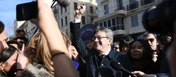 French presidential election candidate for the far-left coalition La France insoumise Jean-Luc Melenchon (C) gestures during a gathering as part of the 40th International Women's Day on March 8, 2017 in Marseille French presidential election candidate for the far-left coalition La France insoumise Jean-Luc Melenchon (C) gestures during a gathering as part of the 40th International Women's Day on March 8, 2017 in Marseille - Sputnik International