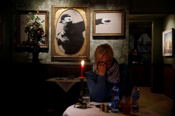 Banksy's Hotel of Discord Boasts 'World’s Worst View' - Sputnik International