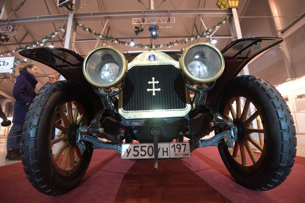 Old and Fashioned: Nicholas II Vintage Cars on Display in Moscow Old and Fashioned: Nicholas II Vintage Cars on Display in Moscow - Sputnik International