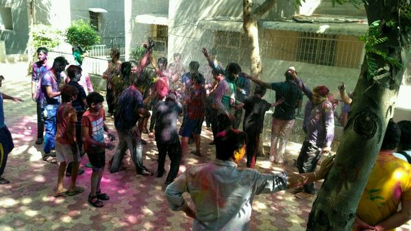 India Celebrates the Festival of Colors Holi with Joy, Revelry, Sweet Gujias - Sputnik International
