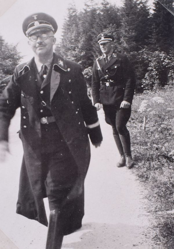 Reichsführer SS Heinrich Himmler smiles at the camera - Sputnik International