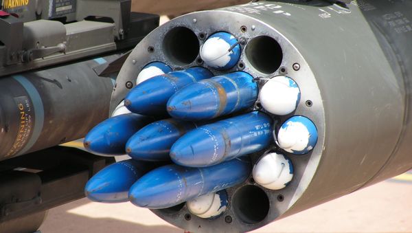 Hydra 70 rockets in an M261 launch pod on a AH-64 Apache. (File) - Sputnik International