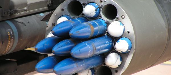 Hydra 70 rockets in an M261 launch pod on a AH-64 Apache. (File) - Sputnik International