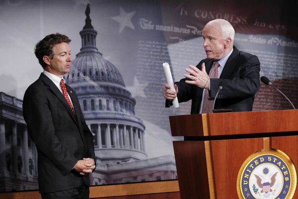 John McCain and Rand Paul - Sputnik International