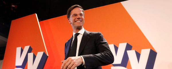 Dutch Prime Minister Mark Rutte of the VVD Liberal party appears before his supporters in The Hague, Netherlands, March 15, 2017. Dutch Prime Minister Mark Rutte of the VVD Liberal party appears before his supporters in The Hague, Netherlands, March 15, 2017. - Sputnik International