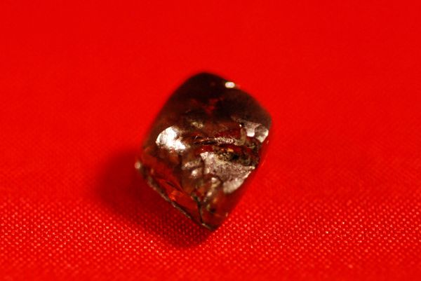 The Superman Diamond, a 7.44-carat brown diamond discovered in Arkansas. - Sputnik International