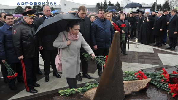 A memorial to the victims of the Flydubai plane crash was installed in front of the Rostov-on-Don airport on the anniversary of the catastrophe on Sunday. - Sputnik International