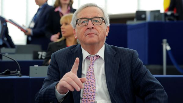 European Commission President Jean-Claude Juncker arrives to attend a debate on the future of the E.U. to mark the upcoming 60th anniversary of the Treaty of Rome at the European Parliament in Strasbourg, France, March 15, 2017 European Commission President Jean-Claude Juncker arrives to attend a debate on the future of the E.U. to mark the upcoming 60th anniversary of the Treaty of Rome at the European Parliament in Strasbourg, France, March 15, 2017 - Sputnik International