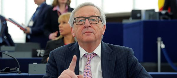 European Commission President Jean-Claude Juncker arrives to attend a debate on the future of the E.U. to mark the upcoming 60th anniversary of the Treaty of Rome at the European Parliament in Strasbourg, France, March 15, 2017 - Sputnik International