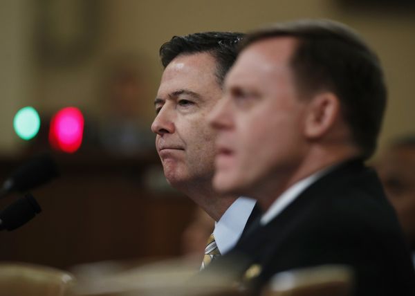 FBI Director James Comey, left, joined by National Security Agency Director Michael Rogers, right, testifies on Capitol Hill in Washington, Monday, March 20, 2017, before the House Intelligence Committee hearing on allegations of Russian interference in the 2016 U.S. presidential election - Sputnik International