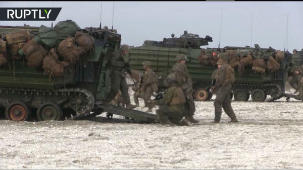 US and Romanian Troops Engage in Joint Exercises Near the Black Sea Coast - Sputnik International