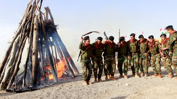 Kurdish Peshmerga forces celebrate Newroz Day, a festival marking spring and the new year, in Kirkuk March 20, 2017. - Sputnik International