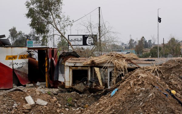 DAESH signs are pictured in Bad el Beid area during a battle between Iraqi forces and DAESH militants, in the city Mosul, Iraq March 18, 2017. DAESH signs are pictured in Bad el Beid area during a battle between Iraqi forces and DAESH militants, in the city Mosul, Iraq March 18, 2017. - Sputnik International
