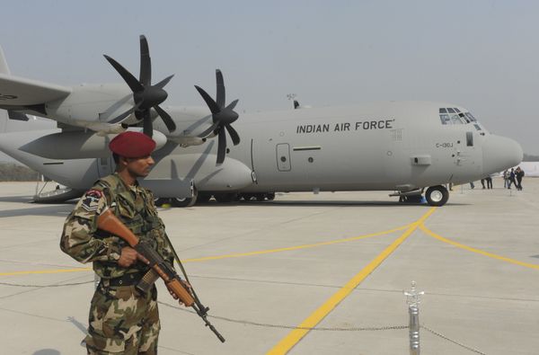 US and India Will Hold First Ever Triservice Military Exercise in November - Trump - Sputnik International