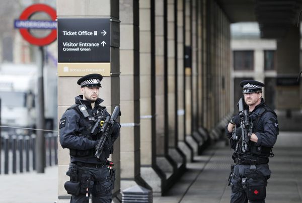 Armed police officers patrol outside Westminster underground station the morning after an attack in London, Britain, March 23, 2017. Armed police officers patrol outside Westminster underground station the morning after an attack in London, Britain, March 23, 2017. - Sputnik International