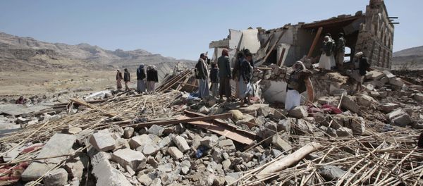 People inspect a house destroyed by a Saudi-led airstrike in the outskirts of Sanaa, Yemen, Thursday, Feb. 16, 2017 People inspect a house destroyed by a Saudi-led airstrike in the outskirts of Sanaa, Yemen, Thursday, Feb. 16, 2017 - Sputnik International