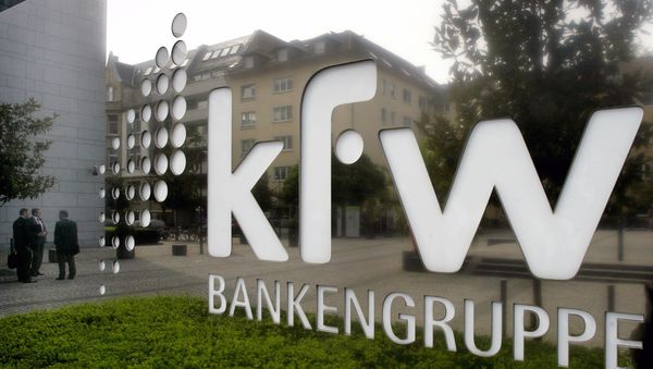 The logo of German KfW bank is seen in Frankfurt, central Germany, Thursday, Sept. 18, 2008 - Sputnik International