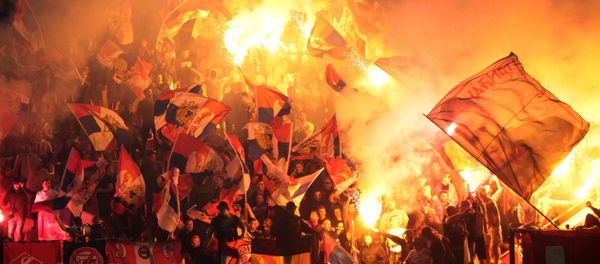Russian and Serbian fans at the football match between FC Spartak Moscow and FC Crvena Zvezda in Belgrade - Sputnik International