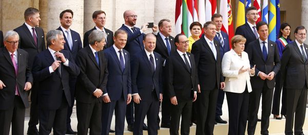 European Union leaders pose for a family photo during a meeting on the 60th anniversary of the Treaty of Rome, in Rome, Italy March 25, 2017 - Sputnik International