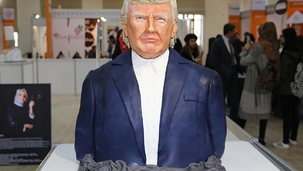 The cake bust of US President Donald Trump by Turkish confectioner Tuba Geçkil displayed at the Festival of Chocolates, Sweets and Cakes in Istanbul. - Sputnik International