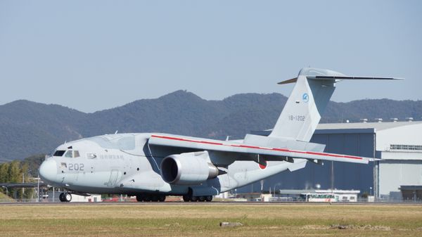 Kawasaki C-2 military transport aircraft - Sputnik International