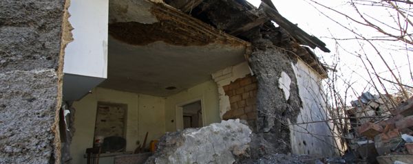 The house, damaged as a result of shelling, in the Kiev district of Donetsk The house, damaged as a result of shelling, in the Kiev district of Donetsk - Sputnik International