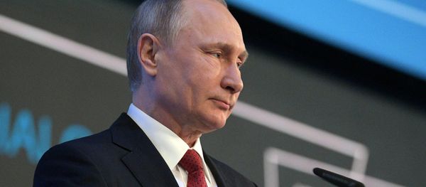 Russian President Vladimir Putin attends The Arctic: Territory of Dialogue forum Russian President Vladimir Putin attends The Arctic: Territory of Dialogue forum - Sputnik International