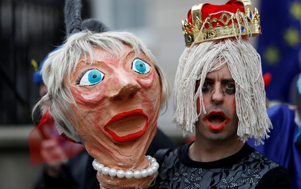 A protester holds an effigy of Britain's Prime Minister Theresa May during an anti-Brexit demonstration after Britain's Prime Minister Theresa May triggered the process by which the United Kingdom will leave the European Union, in London, Britain March 29, 2017. A protester holds an effigy of Britain's Prime Minister Theresa May during an anti-Brexit demonstration after Britain's Prime Minister Theresa May triggered the process by which the United Kingdom will leave the European Union, in London, Britain March 29, 2017. - Sputnik International