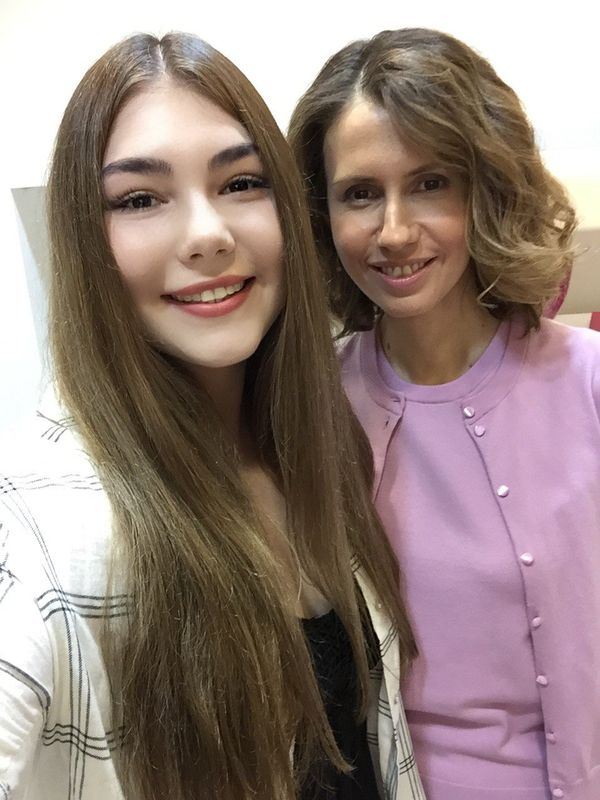 Maryana Naumova (L) and Asma Assad - Sputnik International