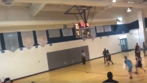 13 year old with no arms or prosthetics Jamarion Styles hits buzzer beater! - Sputnik International